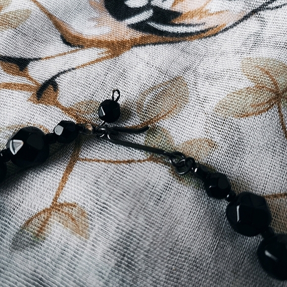 Jet Black Glass Necklace and Memory Wire Bracelet Vintage Smooth Facets Mourning - Picture 8 of 14